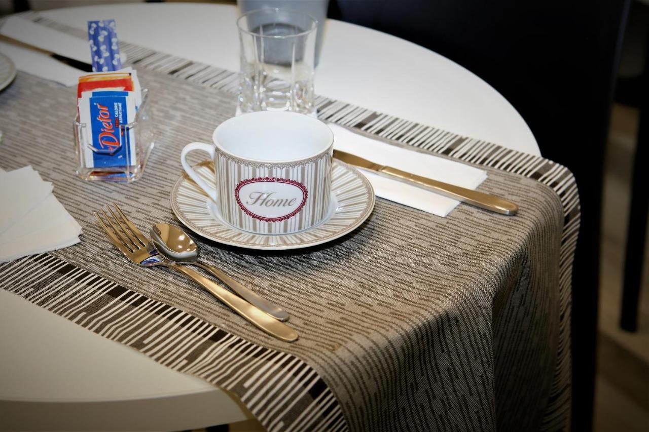Hermes Rooms For Tourists เนเปิลส์ ภายนอก รูปภาพ