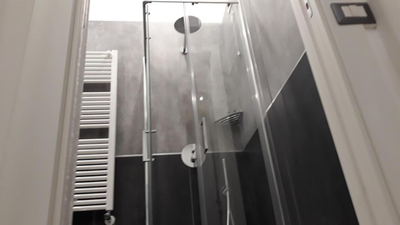 Hermes Rooms For Tourists เนเปิลส์ ภายนอก รูปภาพ