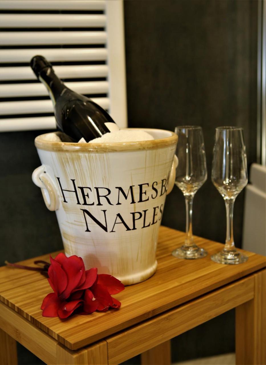Hermes Rooms For Tourists เนเปิลส์ ภายนอก รูปภาพ