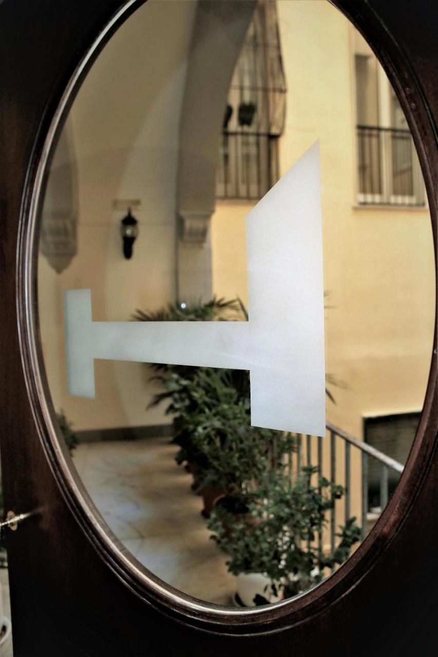 Hermes Rooms For Tourists เนเปิลส์ ภายนอก รูปภาพ